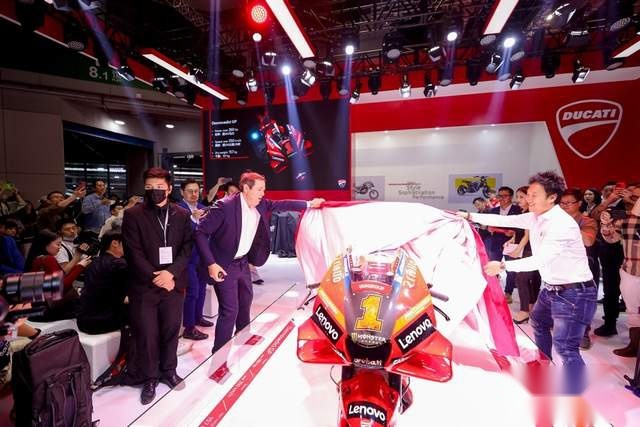 #2023上海车展 杜卡迪街霸Streetfighter V4亮相