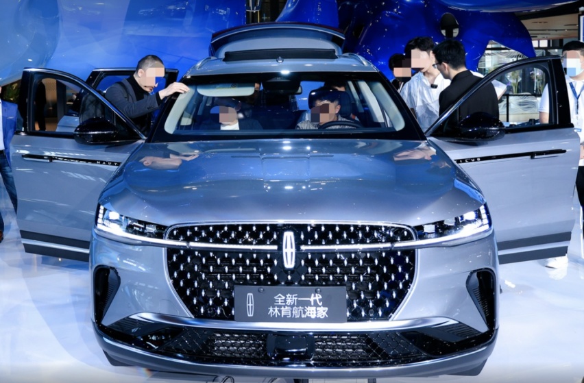 豪华SUV挑战赛：林肯航海家和凯迪拉克XT5谁更胜一筹？
