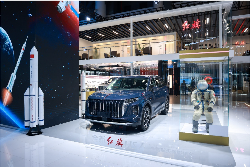 全新紅旗HS7成都車展上市 售價25.58萬~33.58萬元 全新紅旗HS7成都車展上市 售價25.58萬~33.58萬元