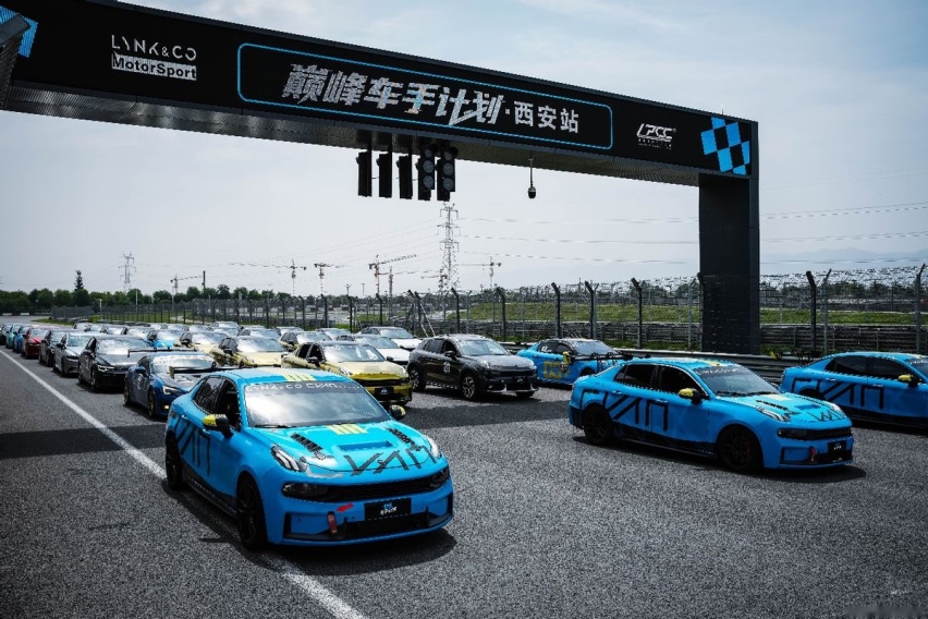 2023TCR世界巡回赛意大利站领克车队斩获一亚一季！