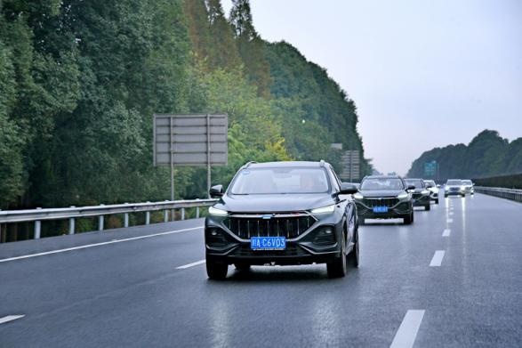 一款真正适合年轻人的SUV-试驾长安欧尚X5