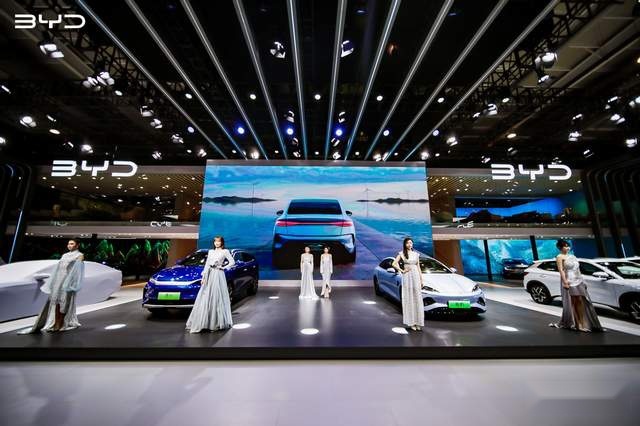 2022长春国际车展 比亚迪2022款唐EV海豹闪耀登场 成为全场焦点