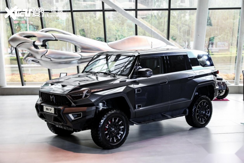 国产百万级豪华电动越野"空降"郑州 猛士917打造越野新物种