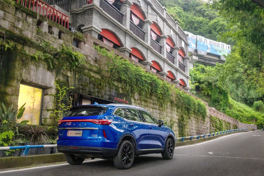 第三代哈弗H6开出百公里5.3L油耗，是我技术好还是它技术好？