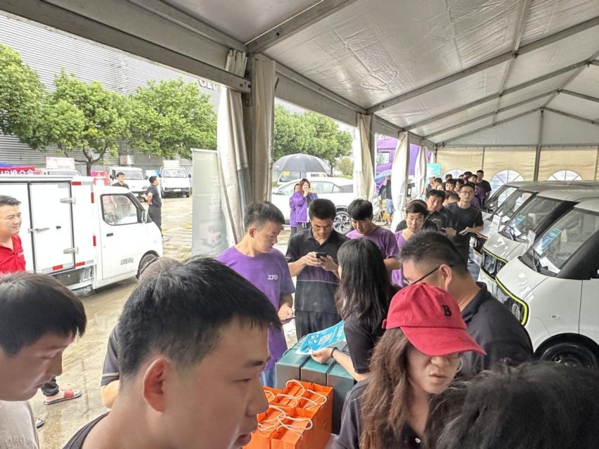 内购会启动 大力牛魔王汽车与中通快递携手助力快递小哥提效增收