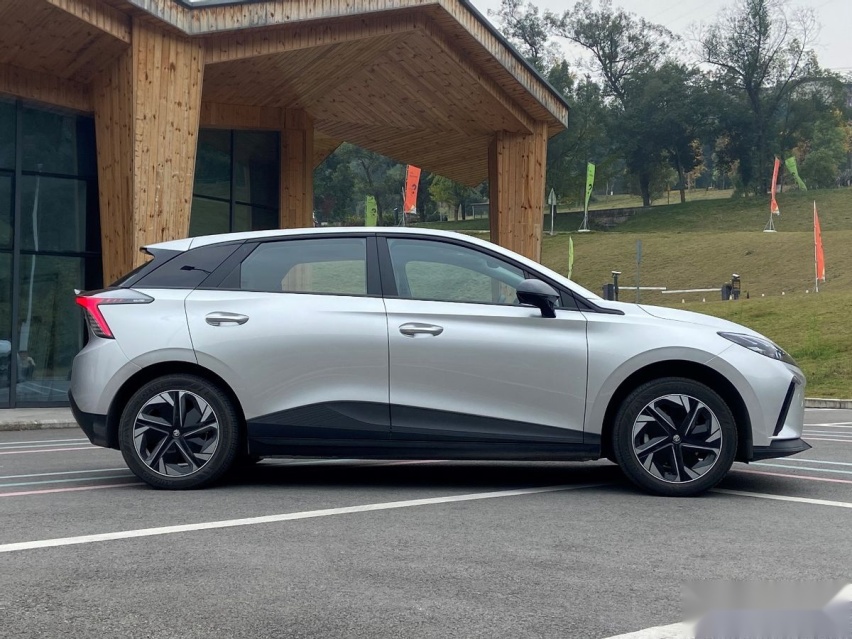 试驾MG4 EV，是否继承了刻在骨子里的“运动基因”？