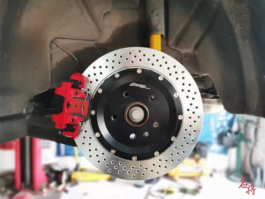 奥迪S3/8VS改装升级Rotora刹车 大六活塞