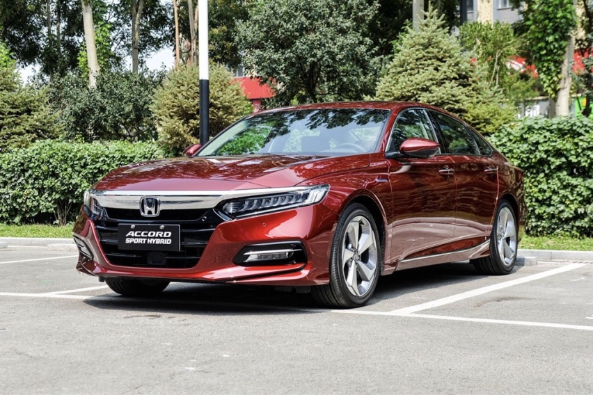甭管你懂不懂车，20万买家用轿车，老老实实选这4款就对了！
