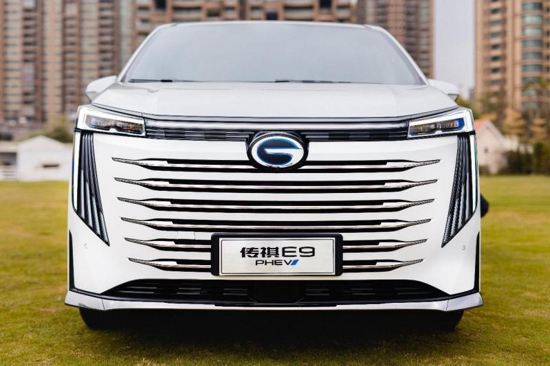 传祺豪华旗舰MPV即将预售 E9直接2.0T混动 油耗6.05L