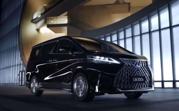 史上最贵"面包车"！价格炒到200多万，面子到底多值钱？
