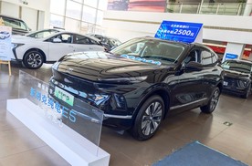 十来万就能入手？狂评-新别克纯电E5！