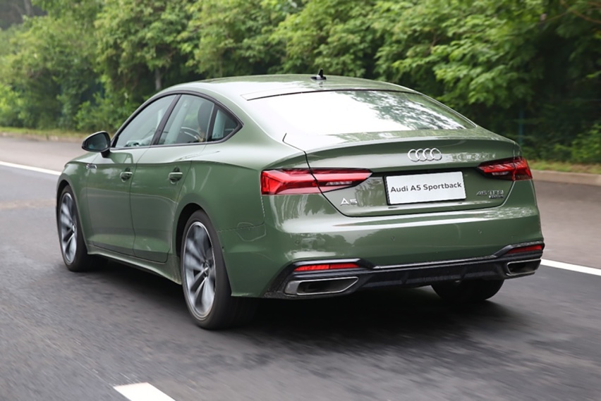 试驾奥迪A5 Sportback：多加5万买个溜背，到底值不值？