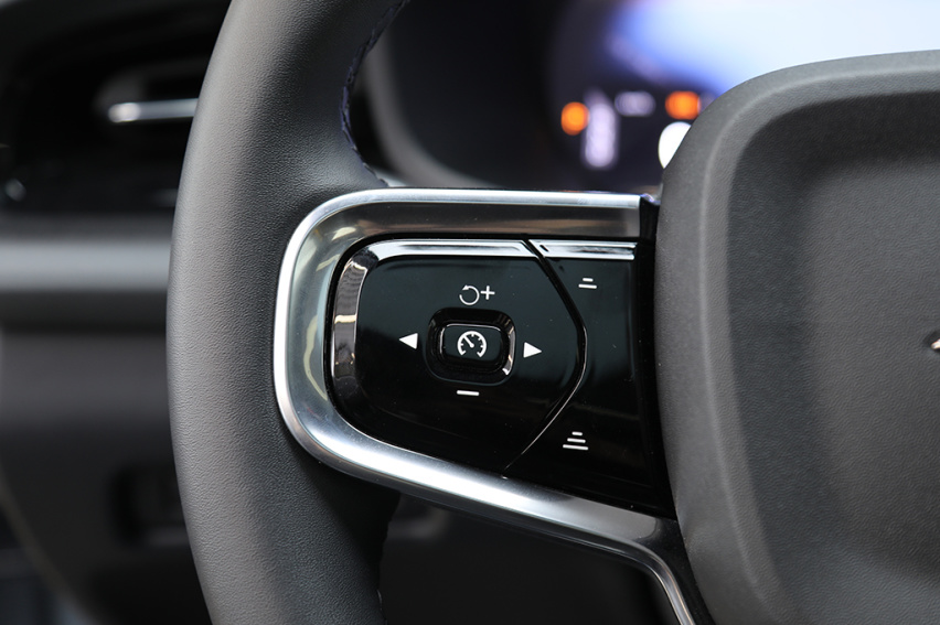 电动车中的另类，Model 3的劲敌，极星2到店实拍