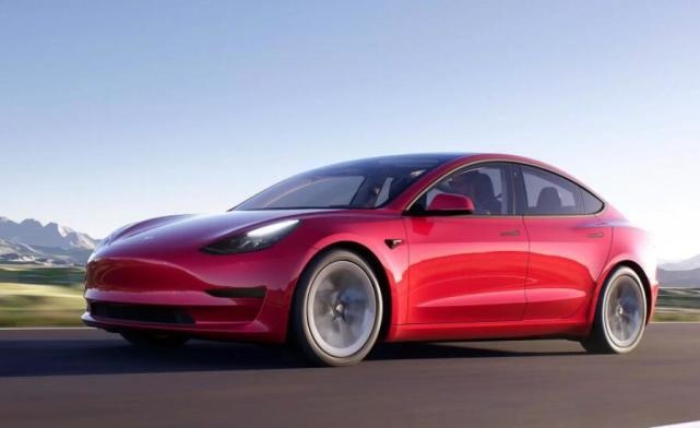 再降成本！明年秋上海投产，特斯拉Model 3或迎中期改款