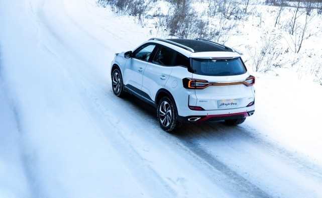 1.5T+CVT 造型前卫 凯翼炫界Pro极寒测试实车曝光