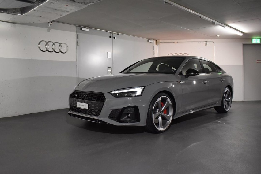 优雅运动的造型 奥迪A5 Sportback实车