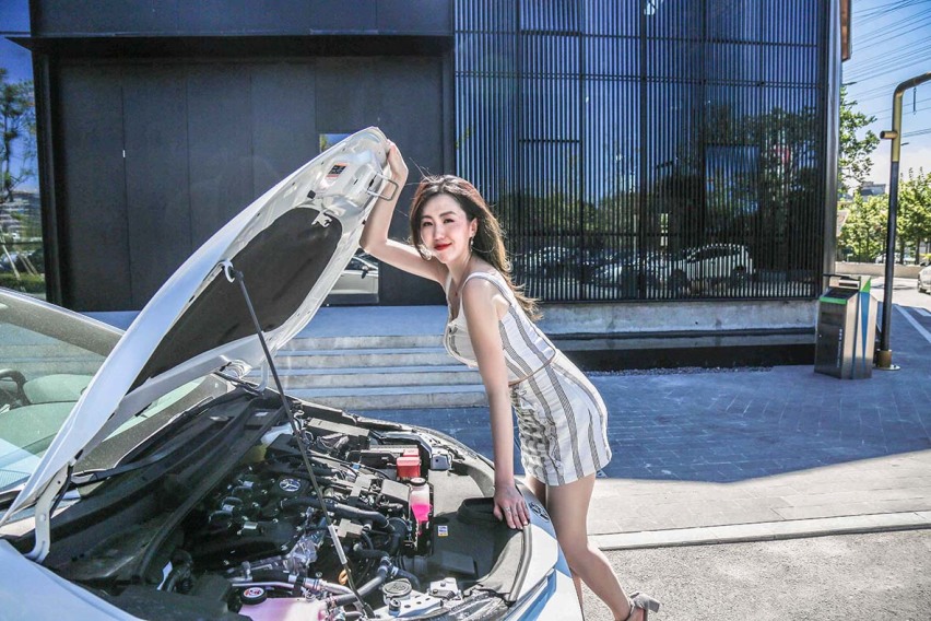 听说最近流行反差萌？精分妹子带你打卡沪上夏日网红地