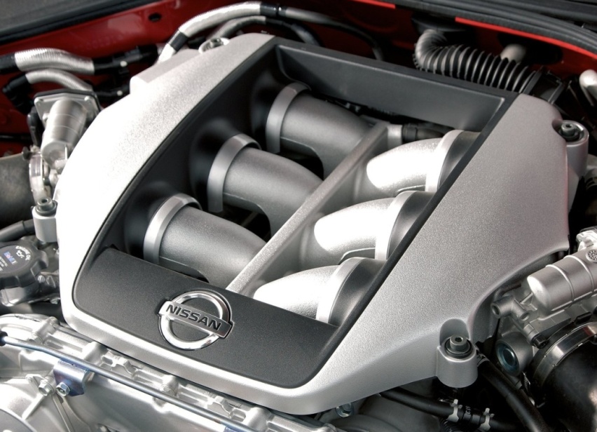 GTR R35不光是超跑杀手，更振兴了身陷泥潭的日产？