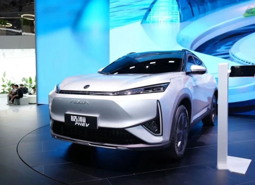 2023上海车展：东风风神皓瀚PHEV