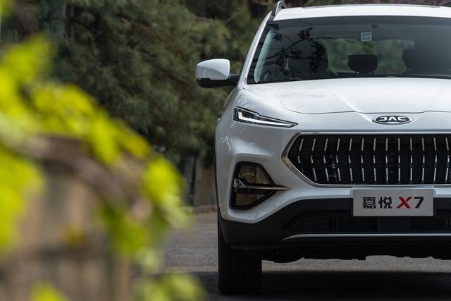 七座空间五座车，8.28万起，江淮乘用车3.0时代首款SUV