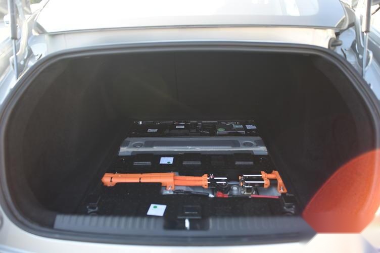 动力续航上能与特斯拉Model 3比肩的车型——小鹏P7