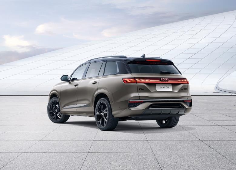 “上汽奥迪”添新车，奥迪Q6预售，6、7座的SUV