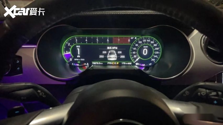 受父亲影响打造宽体福特Mustang，底盘灯让我成为