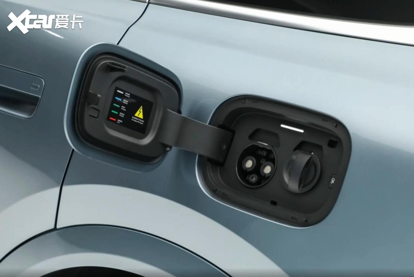 单阀变双阀减震器,赛力斯问界M8对比华为问界M8,差价3万元
