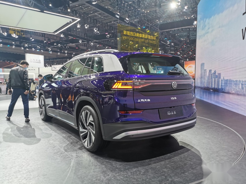 上海车展实拍：纯电动中型SUV 上汽大众ID.6 X