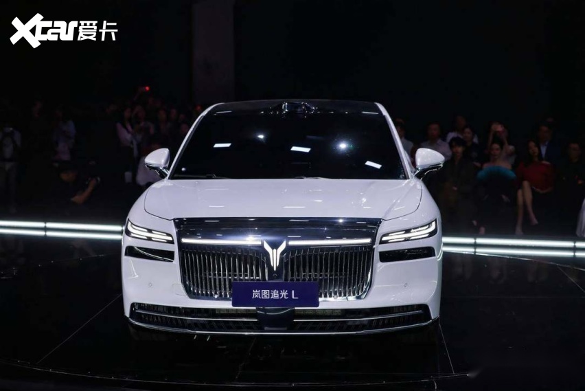 岚图汽车“时代风尚之夜”万象新生，岚图追光L正式开启预订