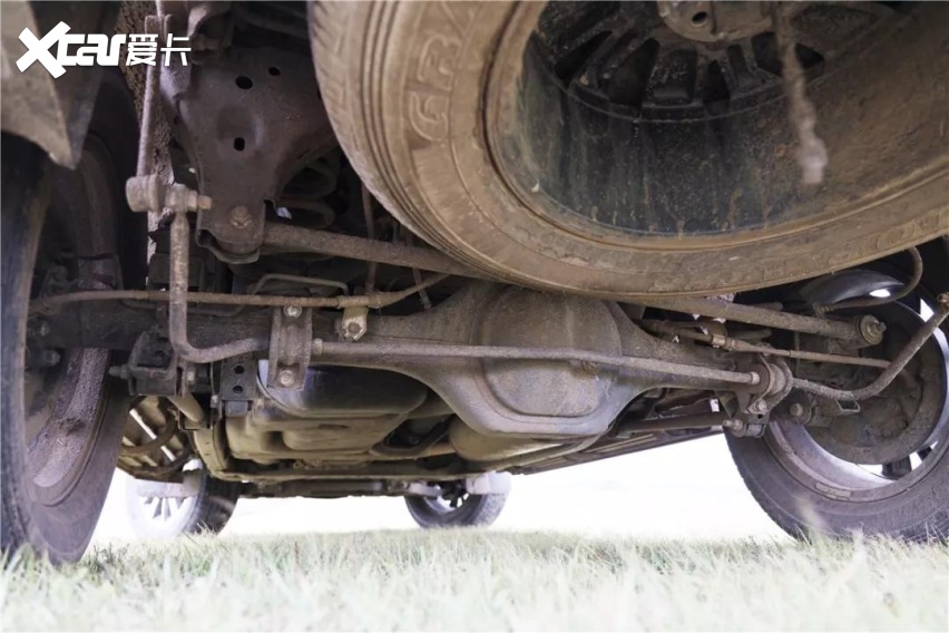 后5连杆整体桥悬挂