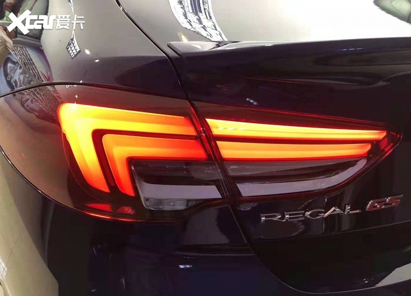 到店体验美系性能车，21.88万降至17万，全新设计配“獠牙