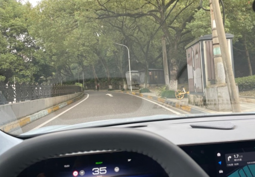 F18车主喜提岚图追光，只因一次“送”上门的试驾