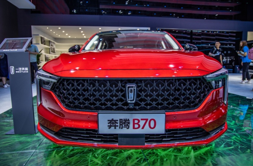 奔腾B70：10万的价格，气场不输凯美瑞，家用首选不犹豫