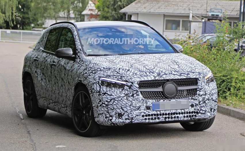 新款梅赛德斯AMG GLA 35 路试谍照，动力更强劲！