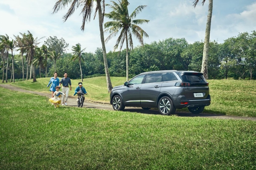 东风标致新5008：奶爸“溜娃”的首选SUV，全方位关爱亲子健康出行