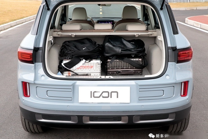 试驾吉利icon：吉利说，要造一辆自己都舍不得卖掉的车！