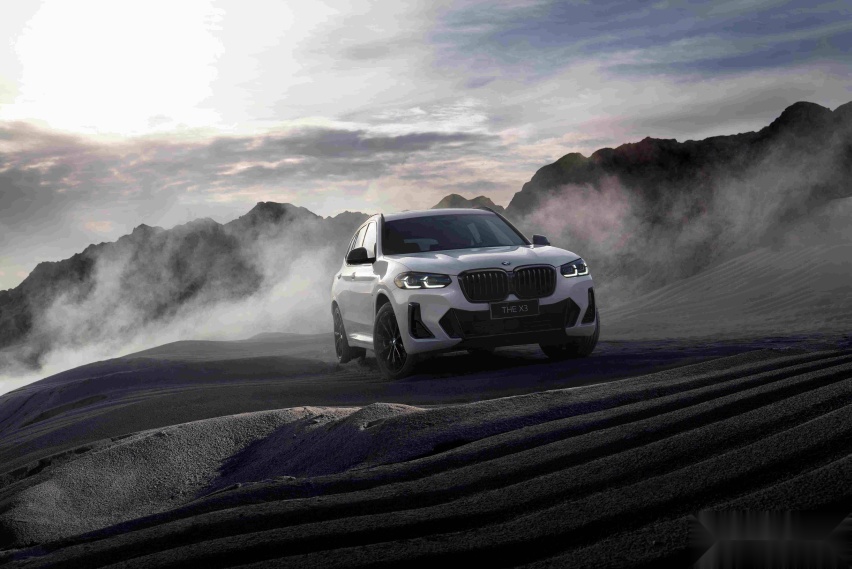 01.新BMW X3.jpg