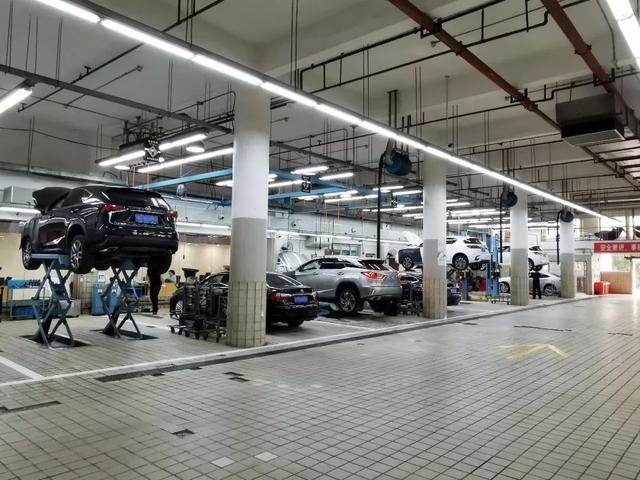 战胜BBA，夺下7月豪车销冠，雷克萨斯凭啥卖那么好？