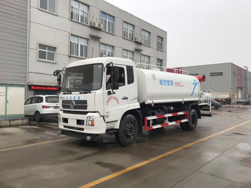 东风天锦12-15吨洒水车 国五绿化喷洒车带雾炮图片