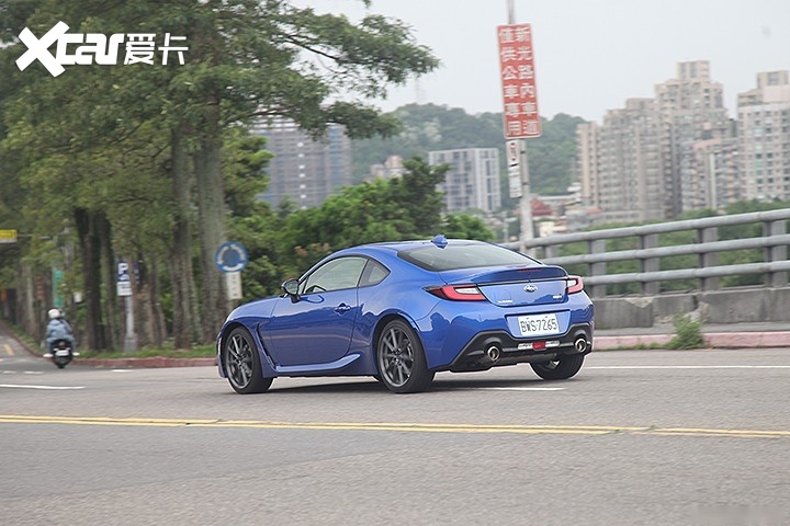 还是手动带劲，试驾2024款斯巴鲁BRZ