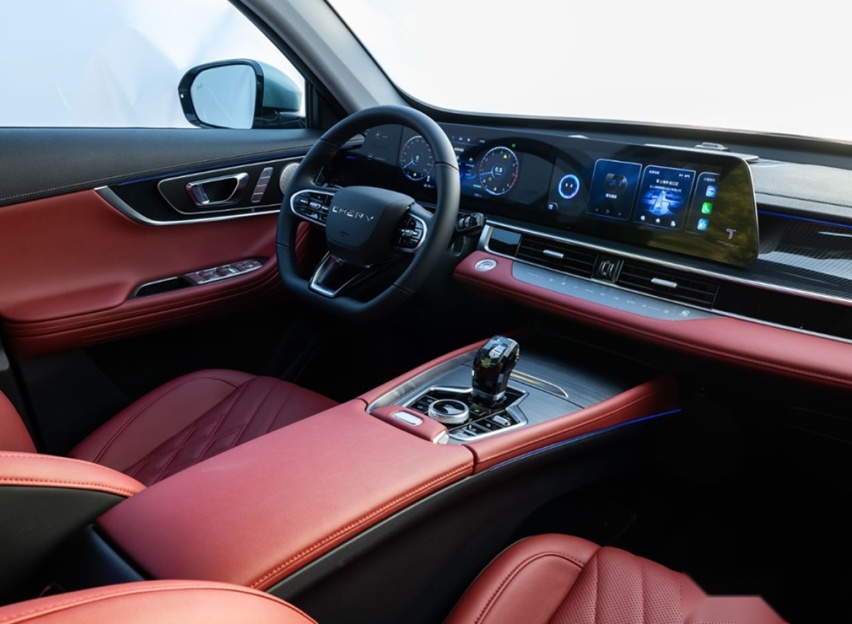 月薪8000买车，10万级热门SUV，哈弗初恋与瑞虎7 PLUS怎么选