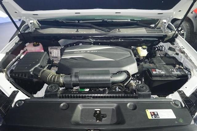 提供多种动力，新款上汽大通MAXUS T70上市