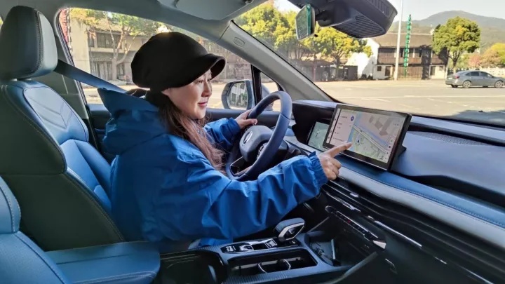 试驾官丨评测睿蓝9，10万级纯电7座SUV，还能换电？