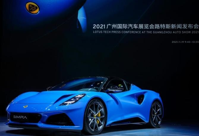 新知达人, 路特斯EMIRA+Type132 告别燃油信仰 开启纯电时代