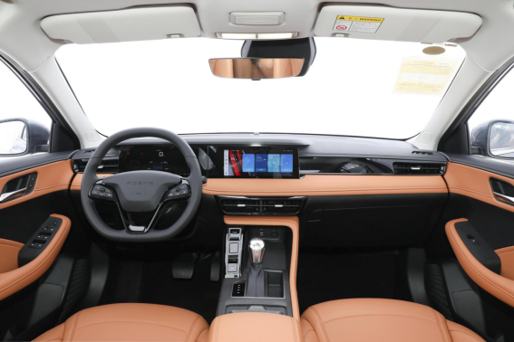 荣威i5限时优惠价4.99万元起，1.5L动力，定位紧凑型轿车