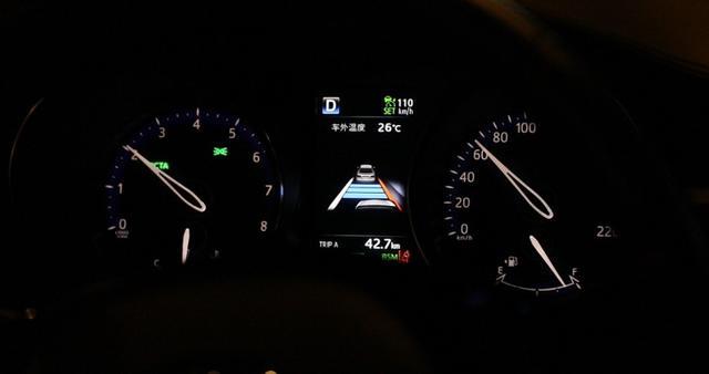 从最新的耐克广告《逐梦狂人》中，你看到了什么？