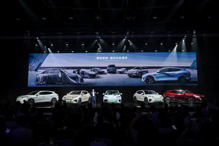 卉眼识车|腾势N7全球上市，以驾控舒享双优势开创纯电SUV2.0时代