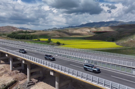 当仰望U8开上中国旗舰工程，一辆车、一条路与天山的双向奔赴