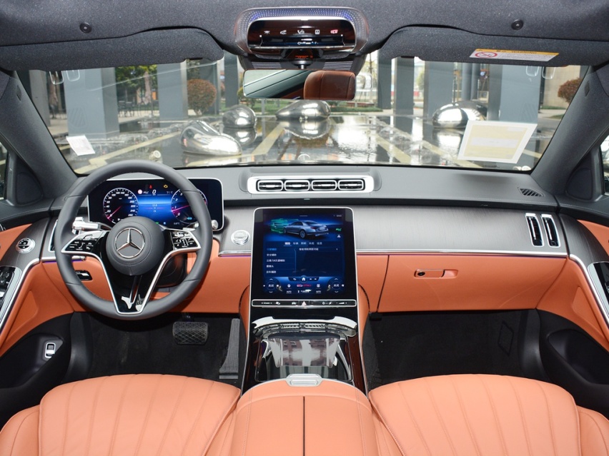 同级别大PK：奔驰S级和宝马8系，谁才是你的Dream car？